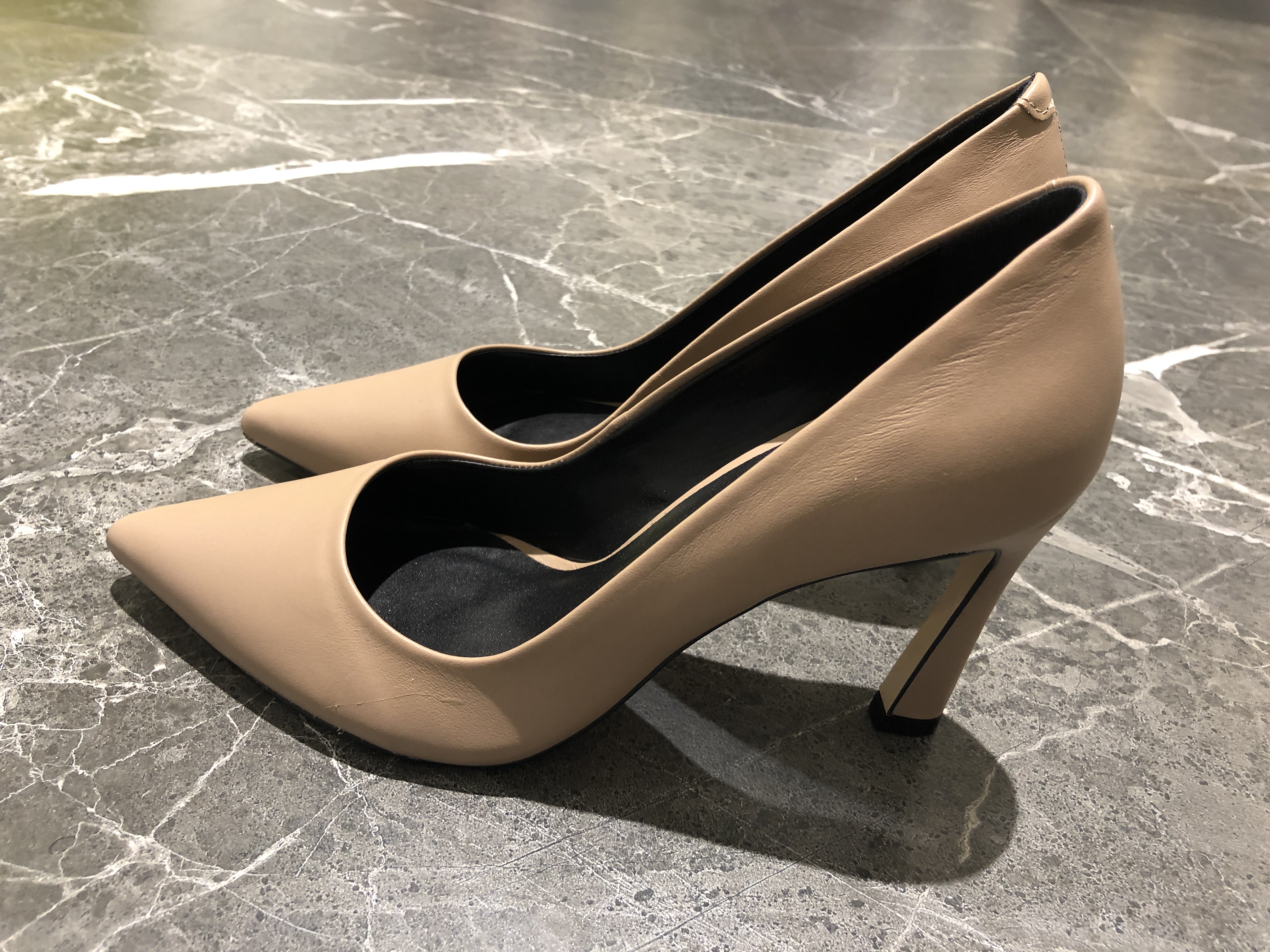 MISS UNIQUE DECOLTE'